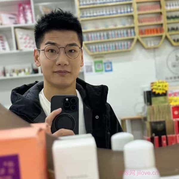 29岁岁陕西单身帅哥 - 甘肃吉缘网